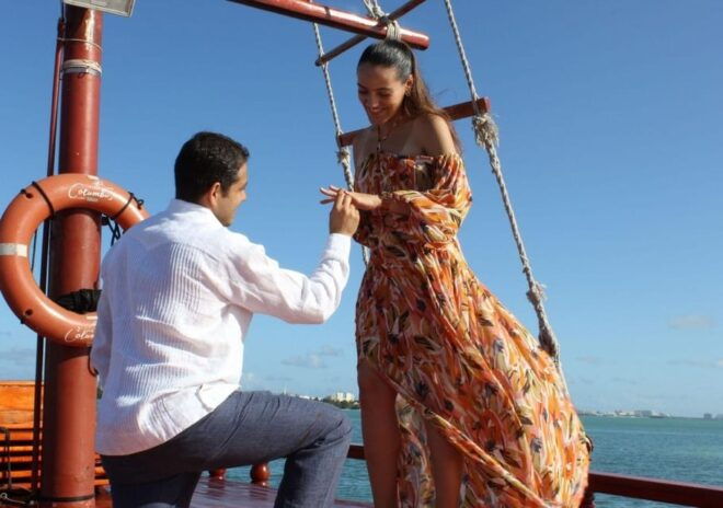 Cancun: Romantic Dinner on a Galleon in Nichupté Lagoon - Pricing and Booking