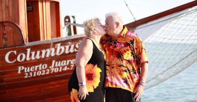 Cancun: Romantic Night With Dinner and Open Bar on a Galleon - Inclusions and Optional Add-ons