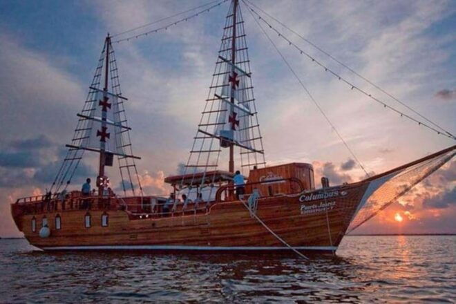 Cancun: Sailing & Romantic Dinner - Itinerary Details