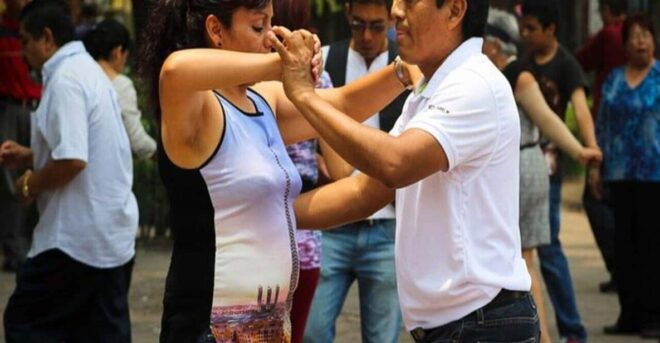 Cancun: Salsa/Bachata Group Class - Instruction Methodology