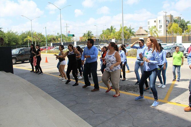 Cancun Salsa or Bachata Dance lesson from Cancun Playa del Carmen Riviera Maya - A Closer Look at the Experience