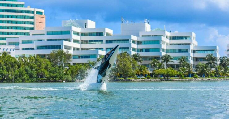 Cancun: Seabreacher Ride - Experience Highlights