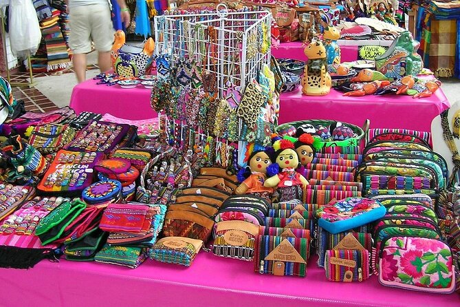 Cancun Shopping Private Guided Tour & City Sightseeing - Tour Duration and Highlights