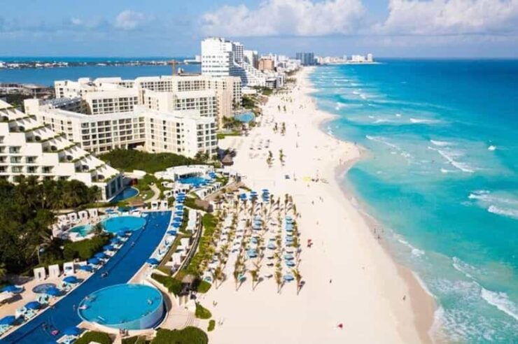 Cancun: Sightseeing Walking Tour With a Local Guide - Good To Know