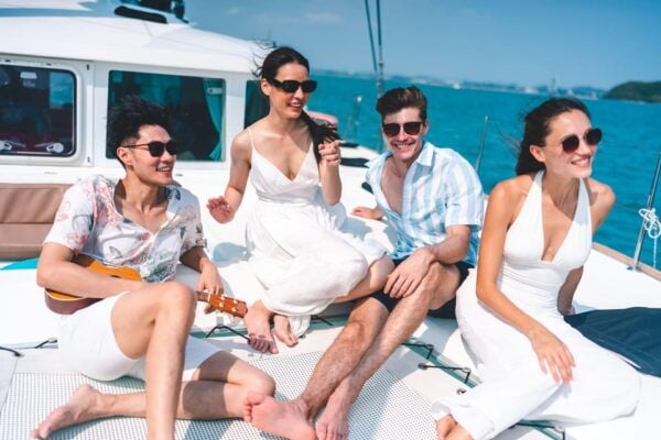 Cancun: Sunset Cruise Adults Only With Live Music & Open Bar - Scenic Views and Photo Stops