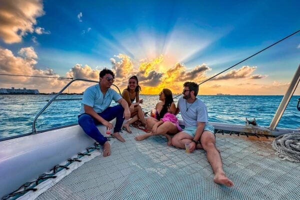 Cancun: Sunset Cruise Adults Only With Live Music & Open Bar - Discounts and Accessibility Considerations
