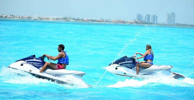 Cancun: Swim Fly & Ride Over the Sea - Languages and Group Size