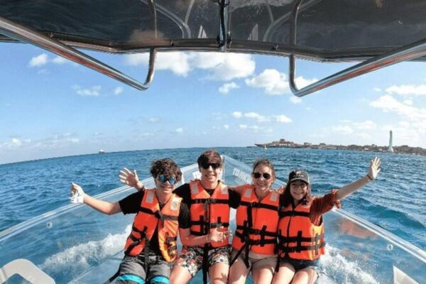 Cancun: Transparent Boat Tour With Soft Drinks - Spotting Marine Life