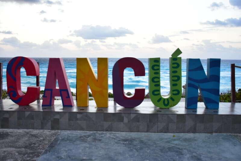 Cancun: Van Tour - City Adventure around the Best Stops - Authentic Details from Past Travelers