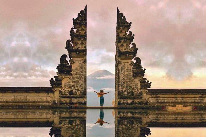Candi Dasa Local Transport Services, With Good English Speaking Driver - Driver Qualifications