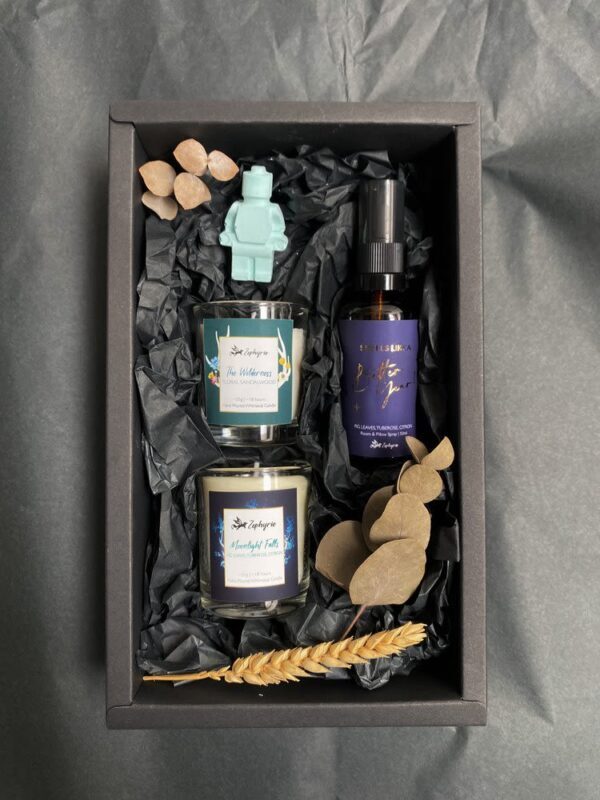 Candle Gift Set Collections by Zephyrie - Ordering from Kuala Lumpur means planning around the post