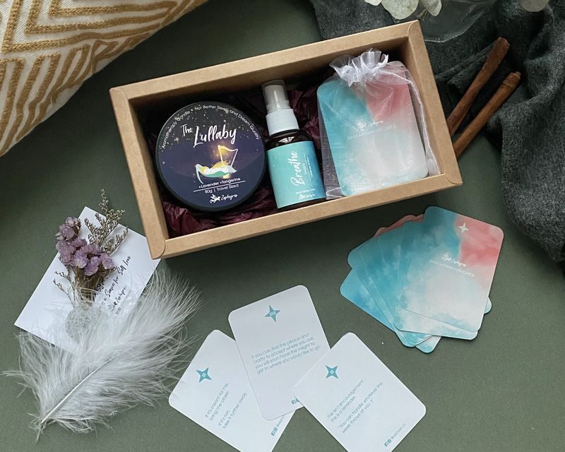 Candle Gift Set Collections by Zephyrie - Price, package choices and what you are paying for