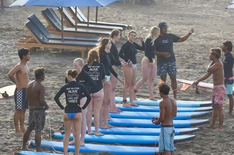 Canggu: 2 Hour Private Beginner Surf Lesson - The Instructor and Group Setting