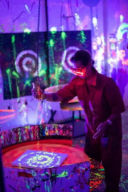 Canggu: Neon paint under UV lights, with fun and unusual tools - FAQs