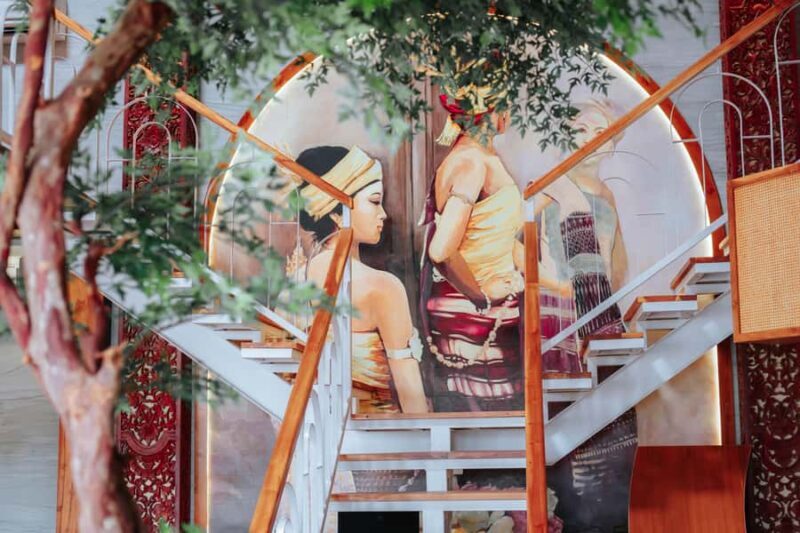 Canggu: Paed Thai Cuisine Restaurant Dining Experience - Service and Atmosphere