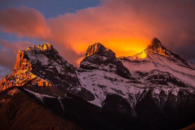 Canmore Sunset and Evening Walking Tour - Location and Meeting Details