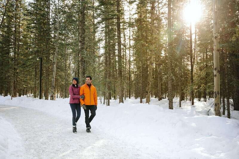 Canmore: The Winter Wonderland Hiking Tour + Transportation - Exploring the Itinerary in Detail