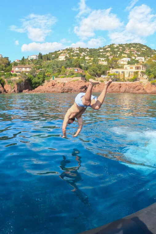 Cannes: 2.5-Hour Esterel Calanques Boat Excursion - Booking and Cancellation Policy