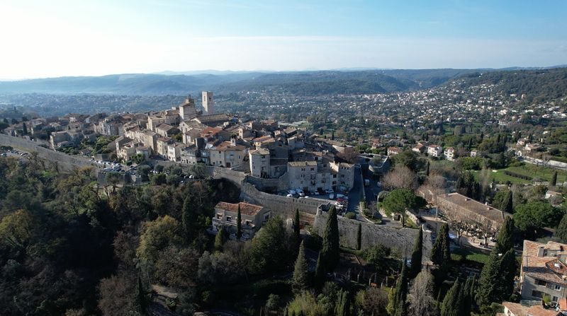 Cannes, Antibes, and Saint Paul de Vence Tour from Nice - What the small group and guide add