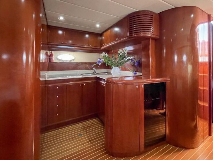 Cannes : Luxury Boat Trip , Swimming, Snorkling, Suntanning - Good To Know