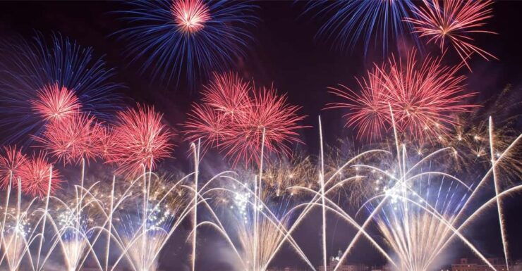 Cannes : Mandelieu Fireworks by Private Boat - Private Boat Adventure