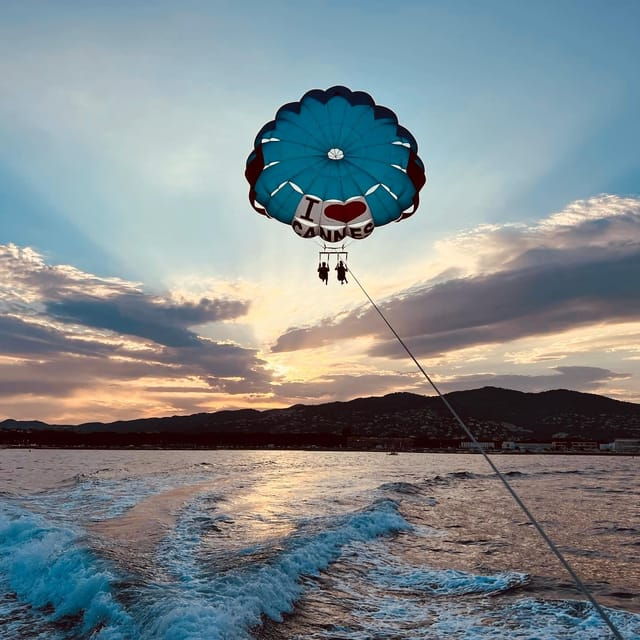 Cannes: Parasailing Experience for Couples, Family & Friends - Key Points