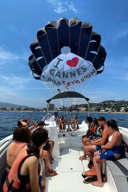 Cannes: Parasailing Experience for Couples, Family & Friends - Booking Process