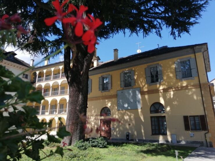 Cannobio: Domodossola and Sacred Mountain Tour - Activity Highlights