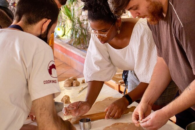 Cannoli Cooking Class in Taormina - Hands-On Cannoli Preparation With a Chef