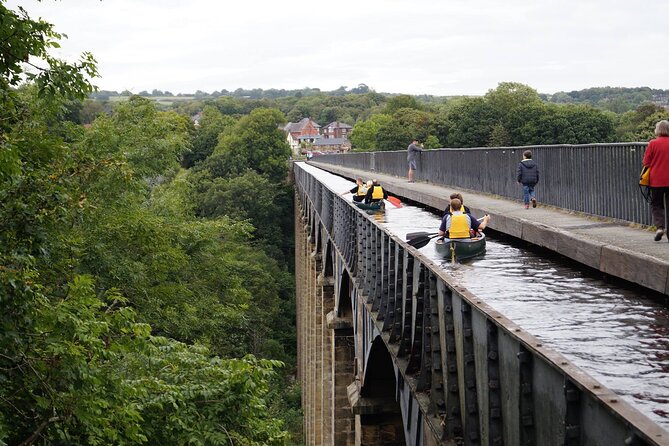 Canoe Trip Over the Pontcysyllte Aqueduct - What To Expect