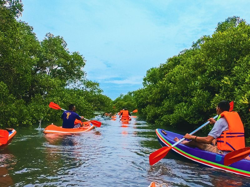 Canoeing Water Adventure Experience in Tanjung Benoa Bali - What the price includes, and what it does not