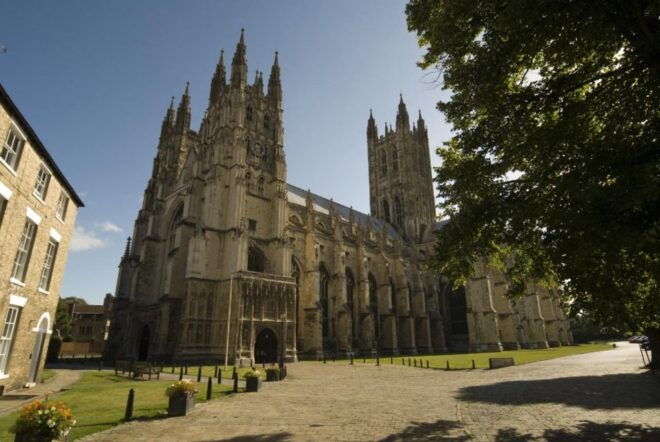 Canterbury Cathedral and Christmas Market - Tour Details
