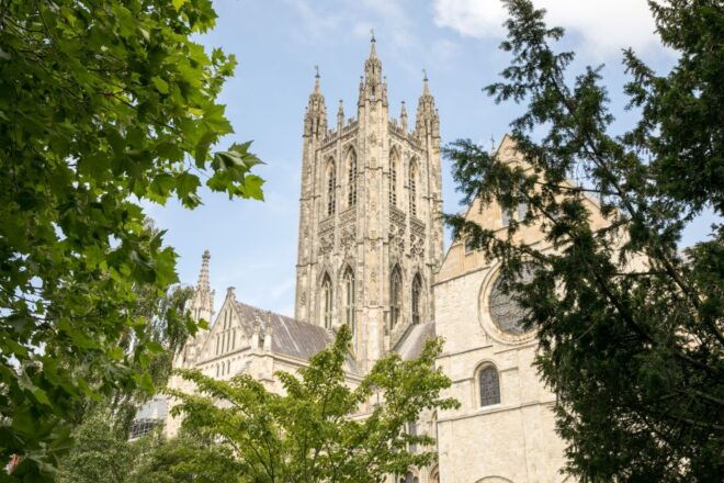 Canterbury Cathedral: Entry Ticket With Audio Guide - Selecting Participants and Date