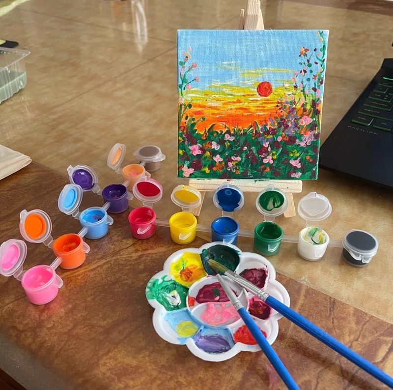 Canvas Painting Workshop by Meet Me Workshop in Johor Bahru - Who will enjoy this workshop most