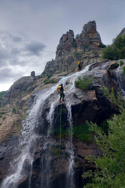 CANYONG: FEEL GREAT EXPERIENCE: MOUNTAIN WATER & ROCK - Good To Know
