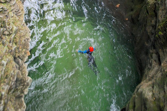 Canyoning Discovery of Furon Bas in Vercors - Grenoble - Inclusions and Meeting Point