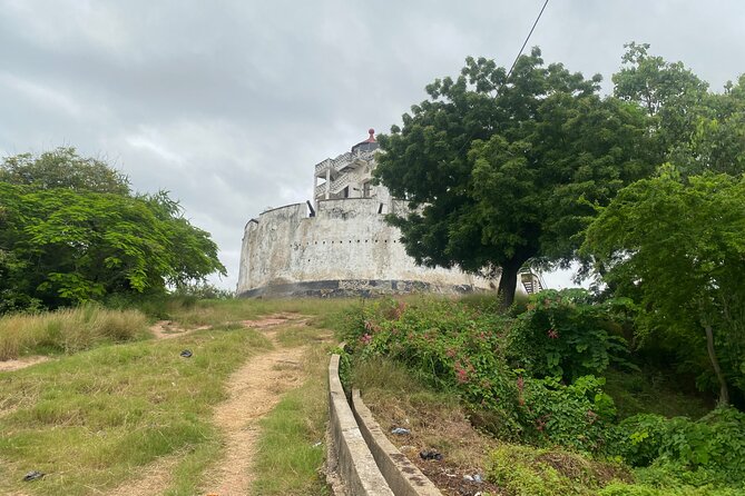 Cape Coast WalkingTour - Accessibility and Transportation Options