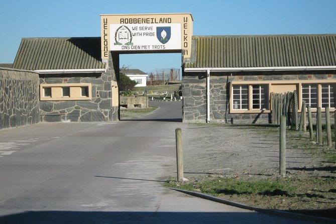 Cape Town, Nelson Mandela Gateway & Cape Peninsula Penguin Tour - Exploring the Nelson Mandela Gateway