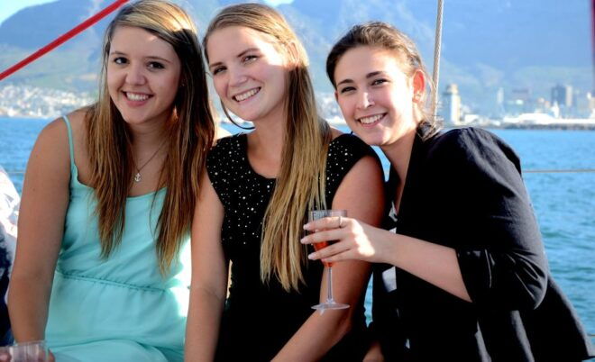 Cape Town: Pre-Sunset Champagne Cruise - Ideal for Families