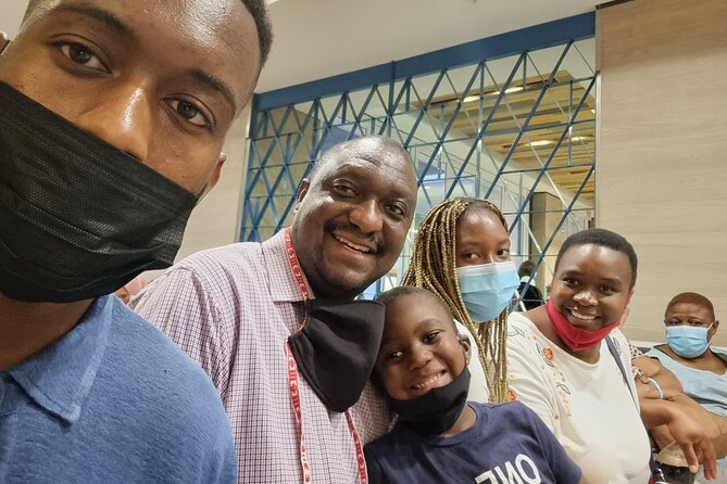 Cape Town Wine Tour & Tasting All Inclusive - Access to Traveler Photos