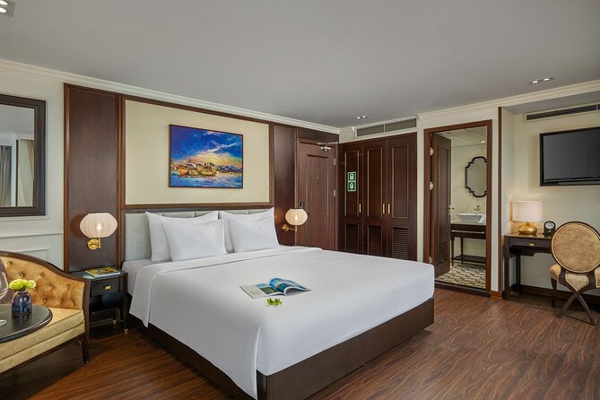 Capella Cruise 3-Day Explore Halong Bay and Lan Ha Bay From Hanoi - Explore Halong Bay and Lan Ha Bay