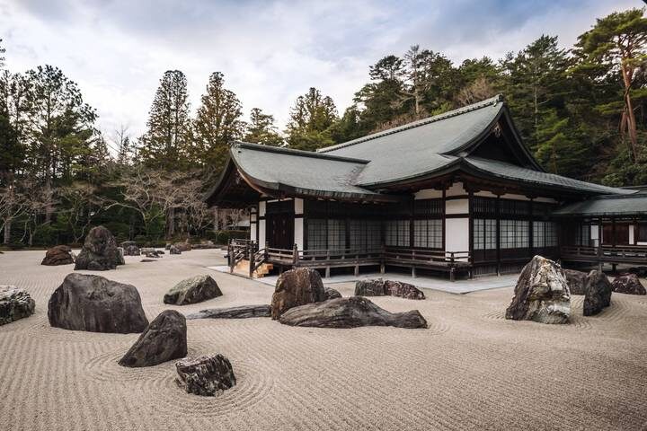 Capitals of Japan end Kyoto 8-Day Tour by Europamundo (2026-27 Departures) - Who should book this Japan route?