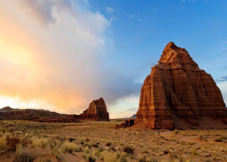 Capitol Reef Day Tour & Hike - Live Tour Guide & Private Group