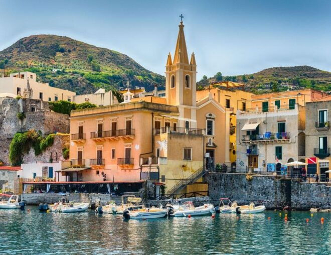 Capo Dorlando: Mini-Cruises to Lipari and Vulcano. - Full Description