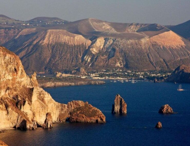 Capo Dorlando: Mini-Cruises to Salina, Lipari and Vulcano. - Cruise Details