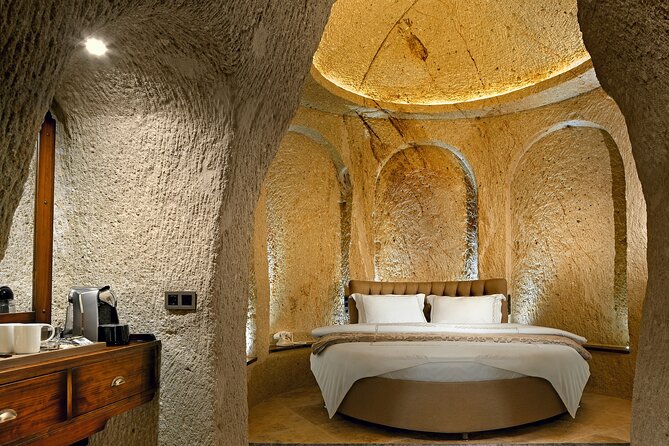 Cappadocia 1 Night 2 Days Tour From Istanbul by Plane and Balloon Ride - Tour Features