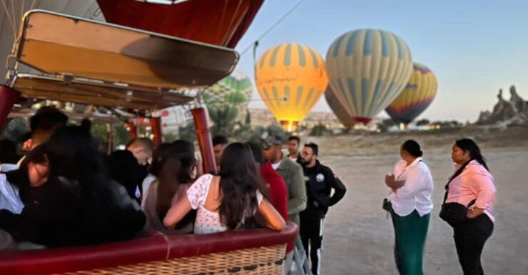 Cappadocia: Balloon Viewing With Transfer and Photoshoting - Key Points