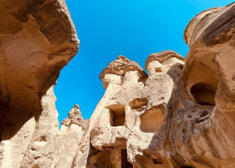 Cappadocia: Göreme Red Tour with Lunch and guide - Practical Considerations