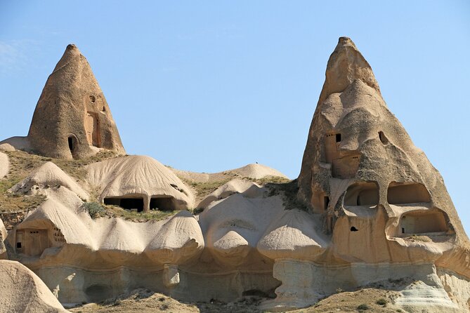 Cappadocia Private Red Tour With Luxury Car - Meeting and Pickup Information
