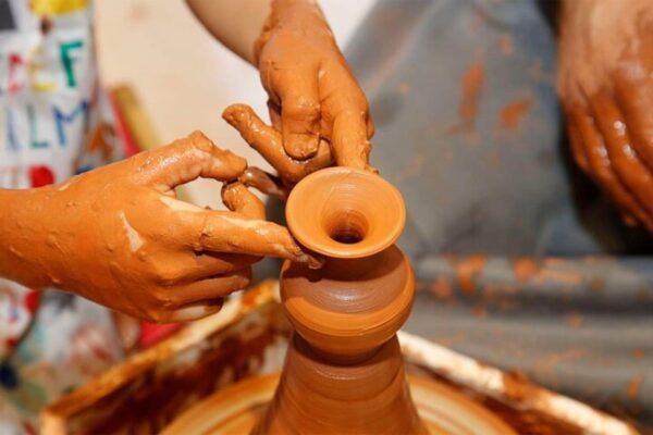 Cappadocia Red Tour With Lunch and Guided in Spanish - Included Tour Amenities